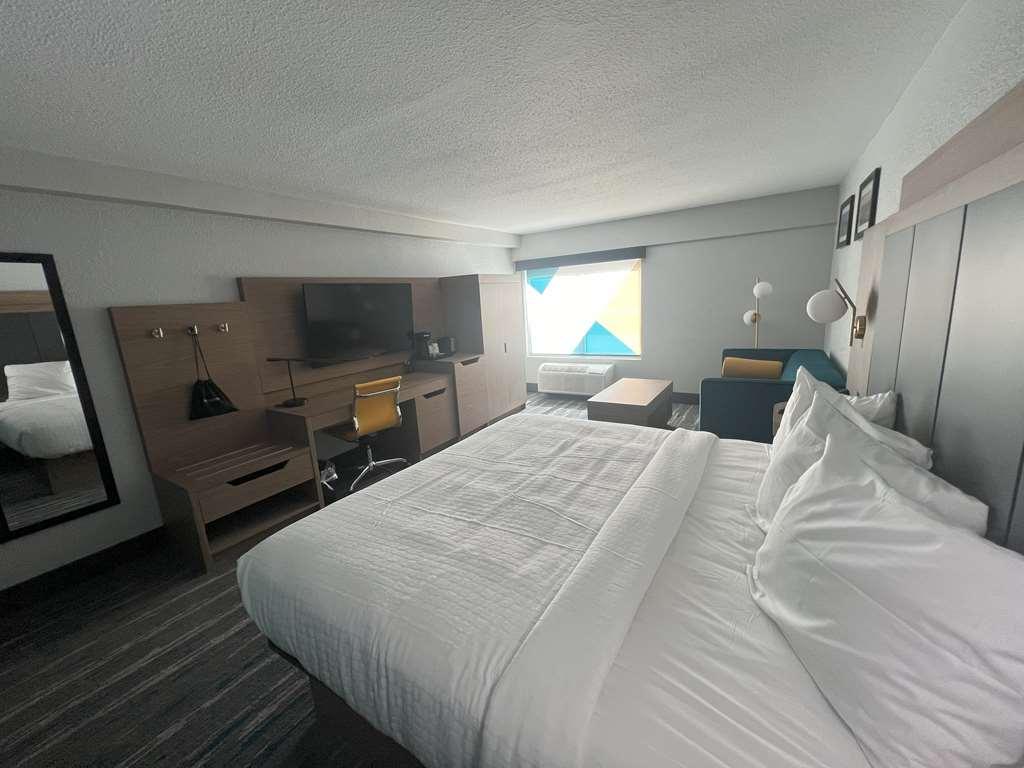 Best Western Plus Mobile Inn And Suites חדר תמונה