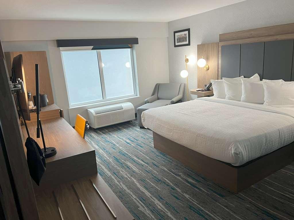 Best Western Plus Mobile Inn And Suites חדר תמונה