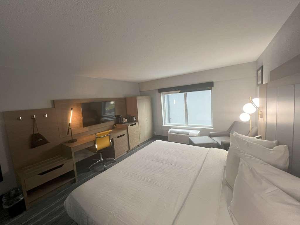 Best Western Plus Mobile Inn And Suites חדר תמונה