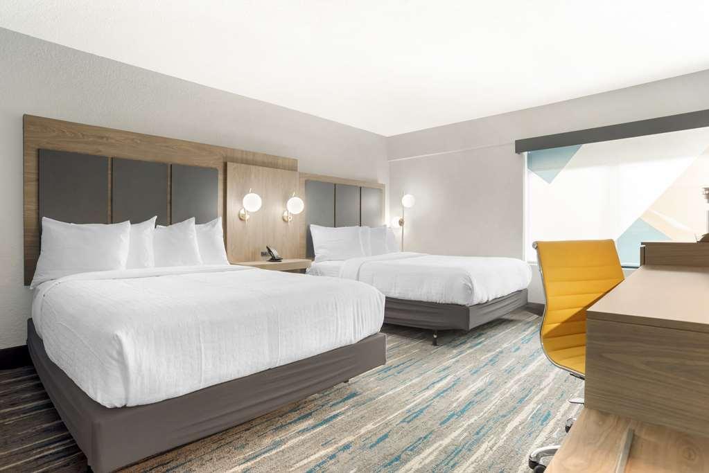 Best Western Plus Mobile Inn And Suites חדר תמונה